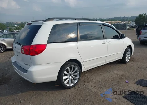 2010 Toyota Sienna Le из США, поврежденный, VIN 5TDKK4CC7AS340423